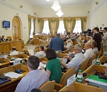 Бюджетникам хватит зарплаты на десять месяцев