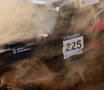 Гонщик Шлессеер и астраханский губернатор открыли 2-й этап чемпионата России по ралли-рейдам "Золото Кагана-2015"