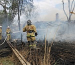 В астраханском селе разом сгорели мотоциклы