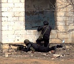 Под Астраханью на глазах у Игоря Бабушкина неизвестные "захватили" здание и маршрутку: видео