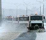 Мэрия: снегоуборочная техника вышла на астраханские улицы в четыре утра