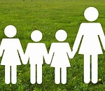 Астраханские многодетные семьи получили сертификаты на землю