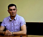 Скандальный астраханский шоумен Григорий Галямов подался в бега?