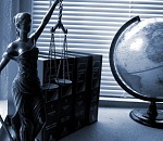 Дело астраханского адвоката, просившего больше миллиона рублей с клиентки за смягчение статьи, направлено в суд