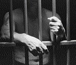 Астраханец получил 2 года тюрьмы за ограбление сироты