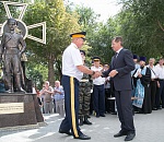 Памятник казакам-защитникам Отечества открылся в центре Астрахани