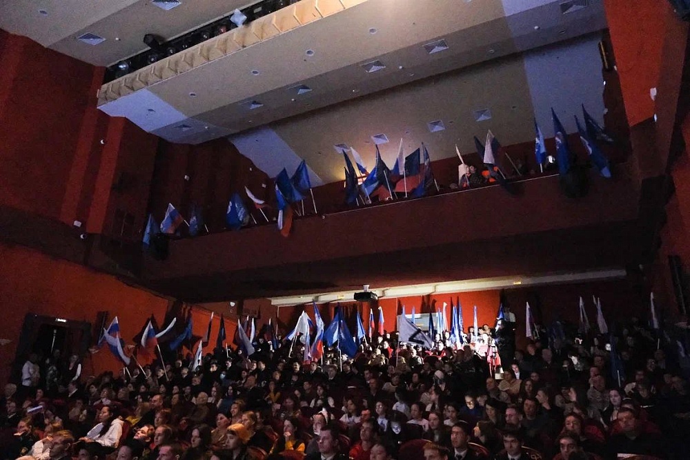 В Астрахани прошёл митинг-концерт «Zа мир! Zа Россию! Zа Президента!»