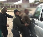 Силовики задержали в Астрахани банду вымогателей