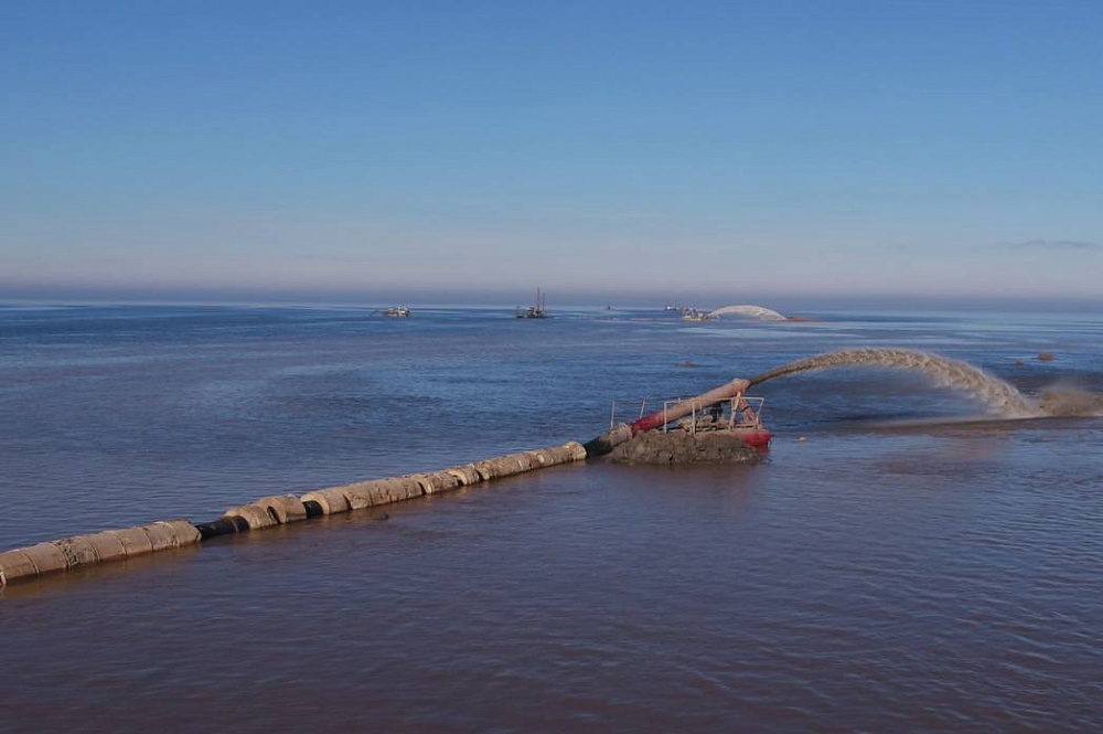 Астраханской рыбе расчищают пути для миграции