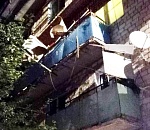 В Ахтубинске обрушился балкон в 5-этажном жилом доме. Есть пострадавшие