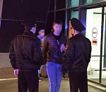 Курят кальян на улице и пьют спиртное. Как астраханцы нарушают режим самоизоляции