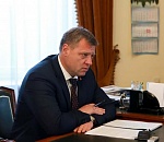 Астраханский губернатор разберется в ситуации с выплатами на детей, озвученной на Прямой линии президента