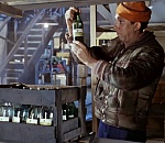 Астраханец погиб из-за украденной бутылки