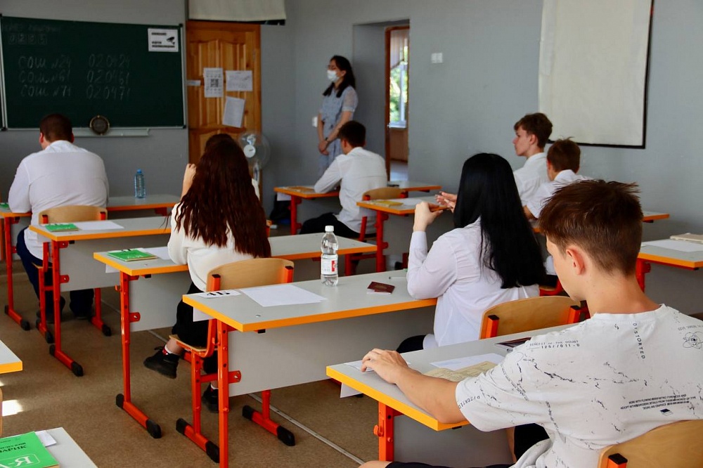 Более 10 тысяч астраханских школьников сдадут ОГЭ по русскому языку