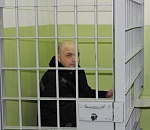 В Астрахани убийца владельца парфюмерной сети "Лескаль" и его семьи, приговоренный к пожизненному сроку, обвиняется еще в трех убийствах