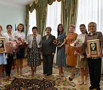 Названы имена учителя и воспитателя года Астрахани