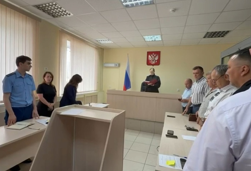 Группу из 17 человек осудили в Астрахани за мошенничество с выплатами на 22 миллиона