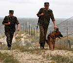 Астраханские погранцы задержали иностранных вора и хулигана