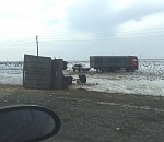 На астраханской трассе фура "потеряла" прицеп