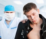 Астраханский токсикоман угрожал убить брата и бабушку