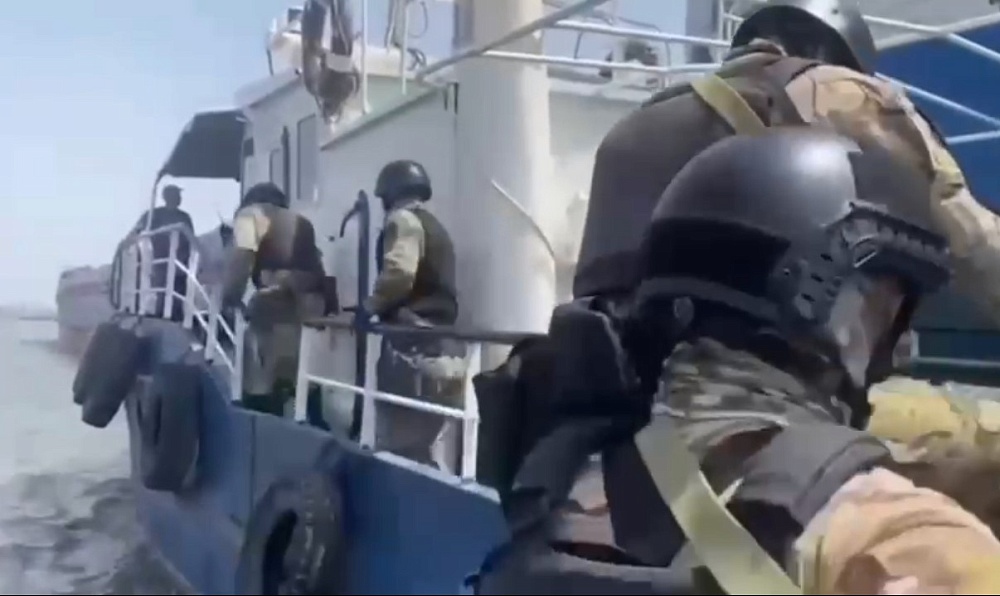 Астраханские полицейские изъяли из оборота около тонны наркотиков и сильнодействующих веществ 