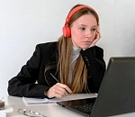 В России названа самая востребованная вакансия для подростков. И это не курьер