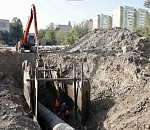 В Астрахани прокладывают новую канализацию внутри старого аварийного трубопровода