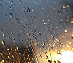 Синоптики обещают астраханцам теплую, но ветреную и дождливую среду