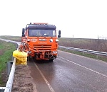 Региональные трассы чистят в Астраханской области