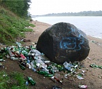 С астраханских берегов собрали около двух тонн мусора