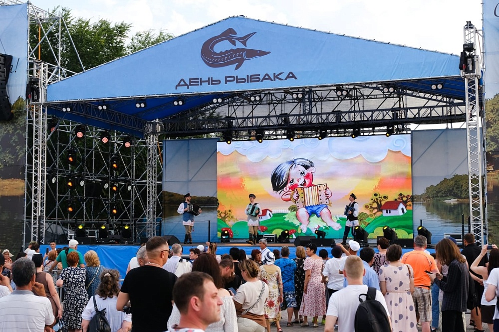 Астраханцы отметят День рыбака концертом и фестивалем ухи
