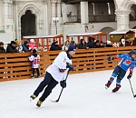 Чемпион мира по хоккею Алексей Яшин провел мастер-класс в Астраханском кремле