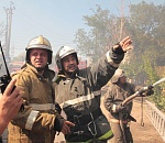 В Астрахани мужчина спас пожилую соседку из огня