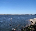 Еще одна лодка с людьми перевернулась под Астраханью, один человек погиб