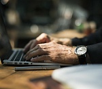 Обиженный астраханец разместил в соцсетях интимные фотографии бывшей девушки