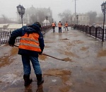Фото и видеорепортаж устранения коммунальщиками последствий ледяного дождя в Астрахани