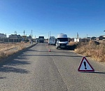 Под Астраханью школьник вышел из автобуса и попал под колеса другого автобуса