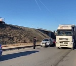 На Новом мосту в Астрахани полиция ловила фуры
