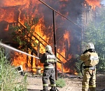 Пожар на Трофимова и не только: астраханские пожары за 28 августа