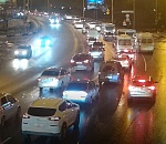 Коллапс полный: кадры километровой пробки на Боевой в Астрахани