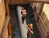 Десять проблемных участков сетей самотечной канализации ремонтируют в Астрахани