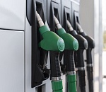 Бензин за месяц в Астраханской области подорожал почти на рубль