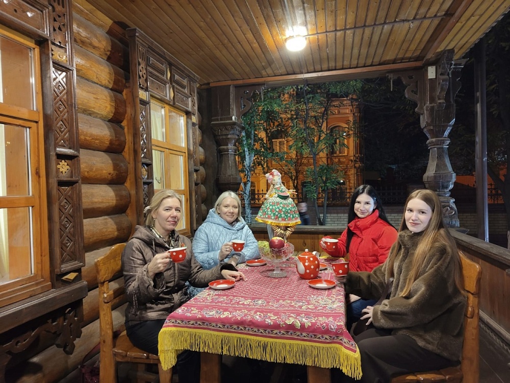 Купеческим чаем угощали астраханцев в ночи искусств