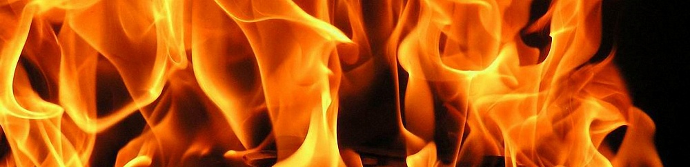 В Астрахани в пятиэтажке произошел небольшой пожар