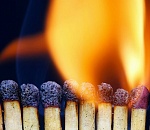 Хроника астраханских пожаров: копченый телевизор, гараж с дымком