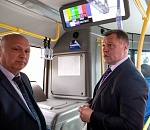 Врио губернатора Астраханской области прокатился на синеньком автобусе