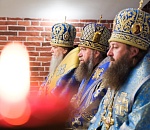 Игорь Мартынов поздравил митрополита Астраханского и Камызякского Никона с днем архиерейской хиротонии