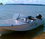 Под Астраханью моторная лодка с подростками врезалась в буй. Есть пострадавший