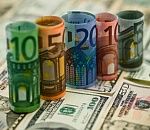 ЦБ понизил курс евро на три рубля 