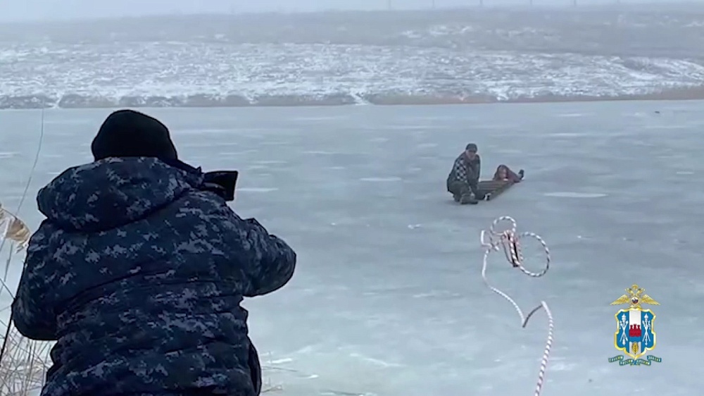 Астраханский полицейский во время командировки спас ребенка 